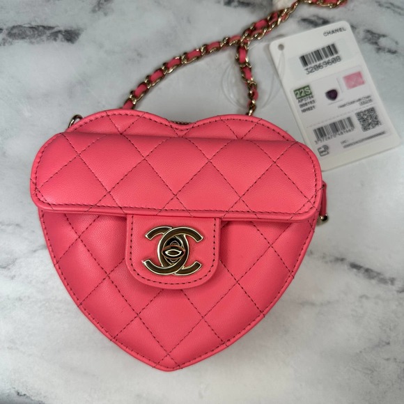 Chanel Pink Heart Bag Mini 22S CC small Lambskin Leather Crossbody bag New w/tag - Picture 15 of 15